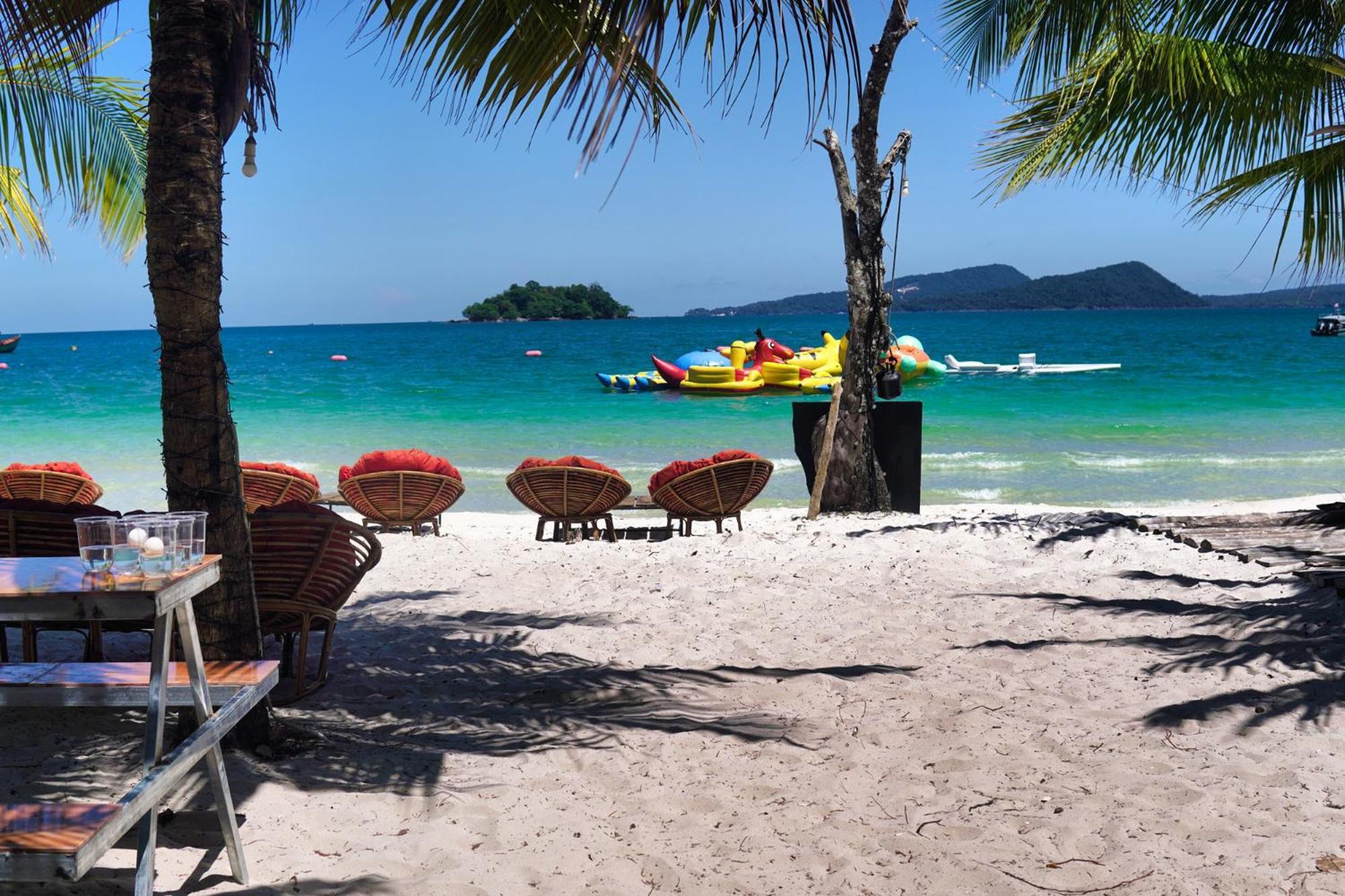 Koh Rong Beach Hostel And Bungalows Kaoh Touch Exteriör bild