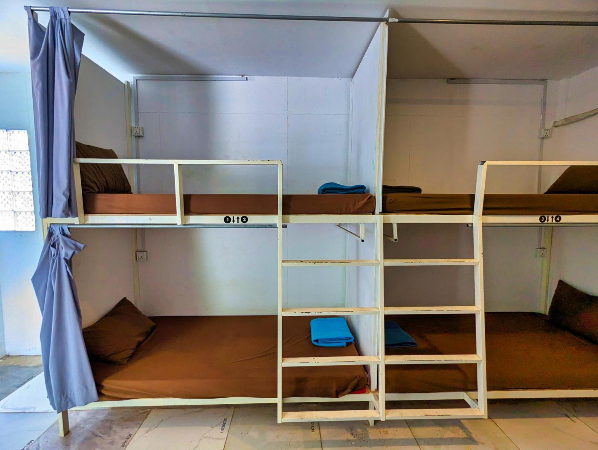 Koh Rong Beach Hostel And Bungalows Kaoh Touch Exteriör bild