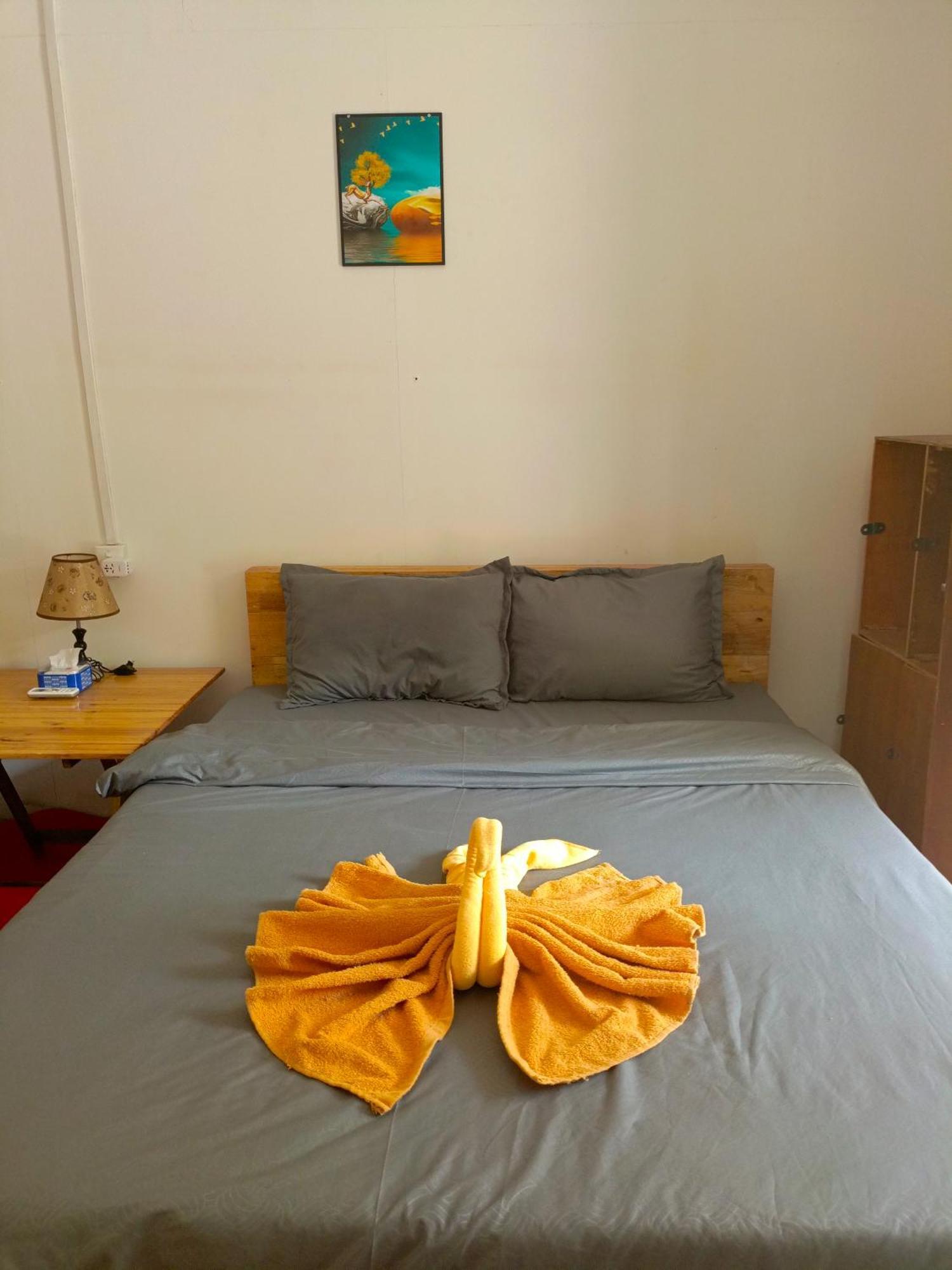 Koh Rong Beach Hostel And Bungalows Kaoh Touch Exteriör bild