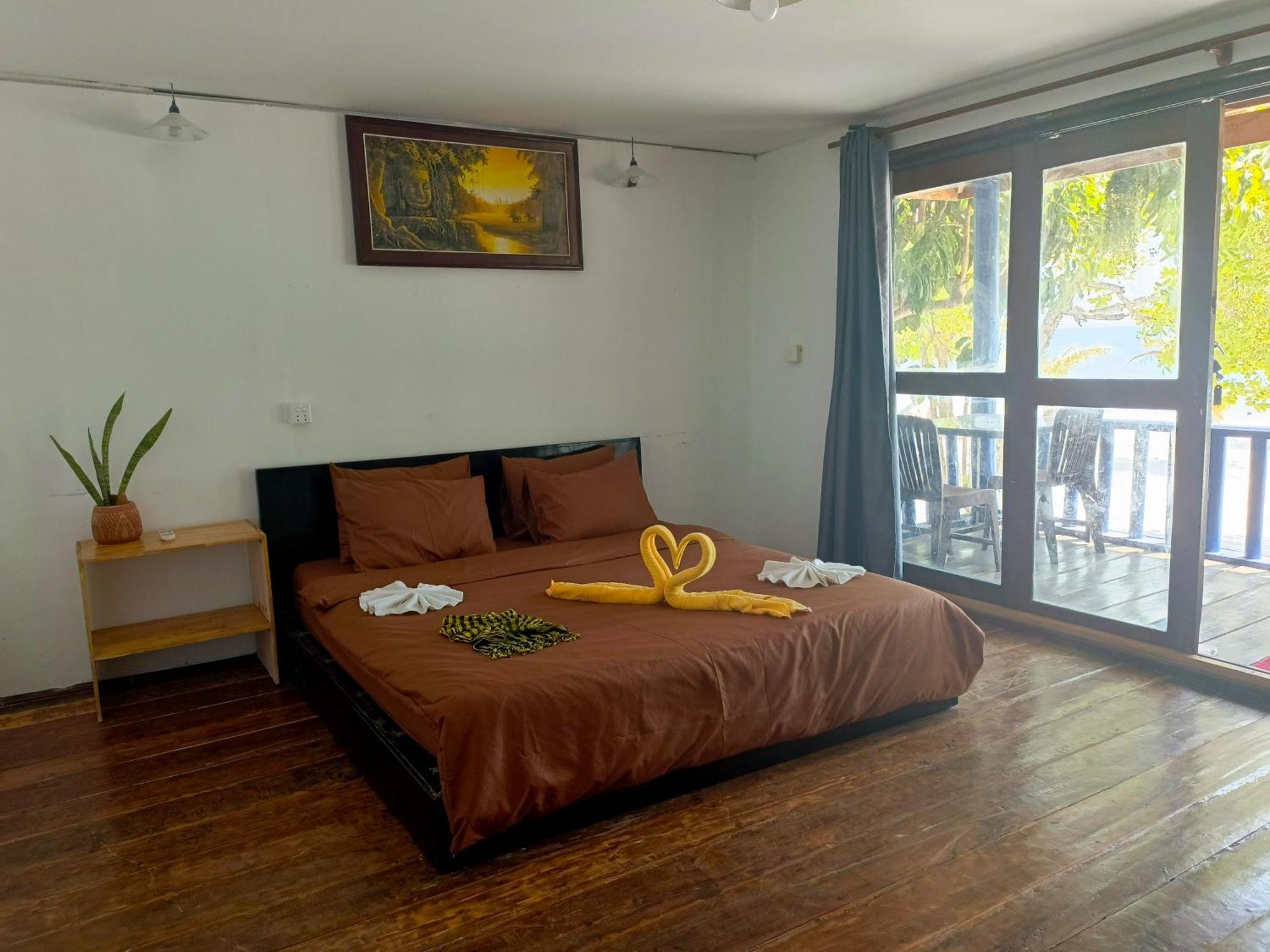 Koh Rong Beach Hostel And Bungalows Kaoh Touch Exteriör bild
