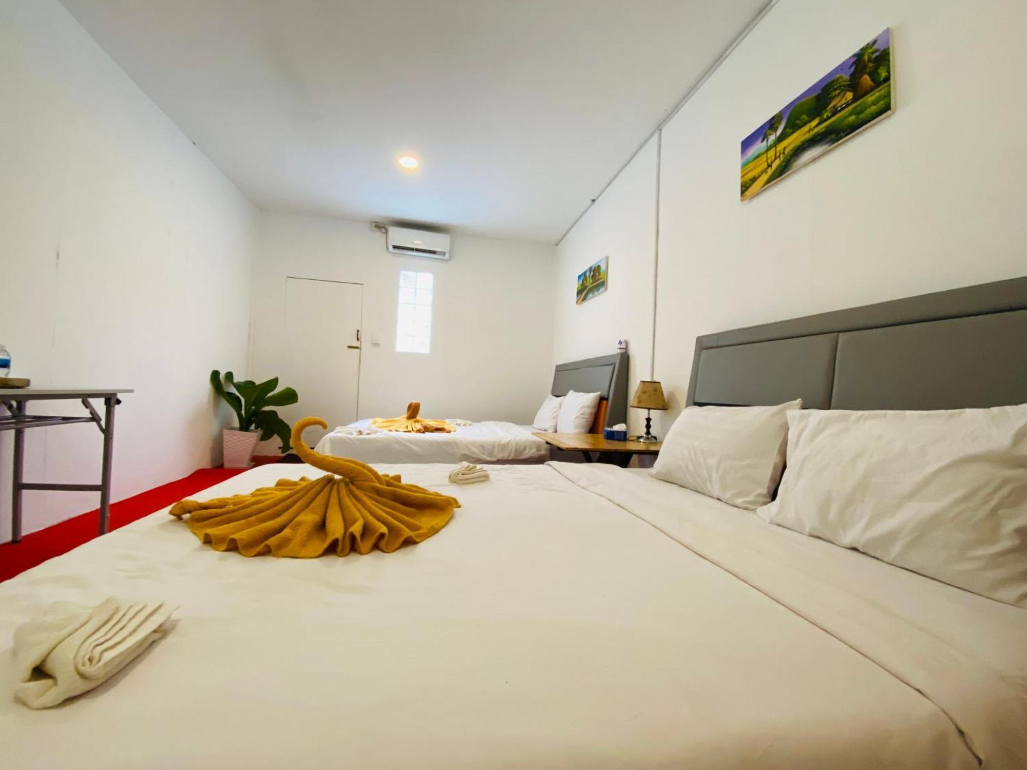 Koh Rong Beach Hostel And Bungalows Kaoh Touch Exteriör bild