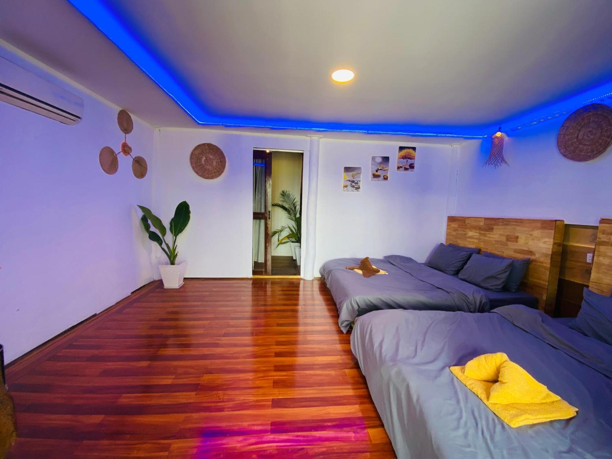 Koh Rong Beach Hostel And Bungalows Kaoh Touch Exteriör bild