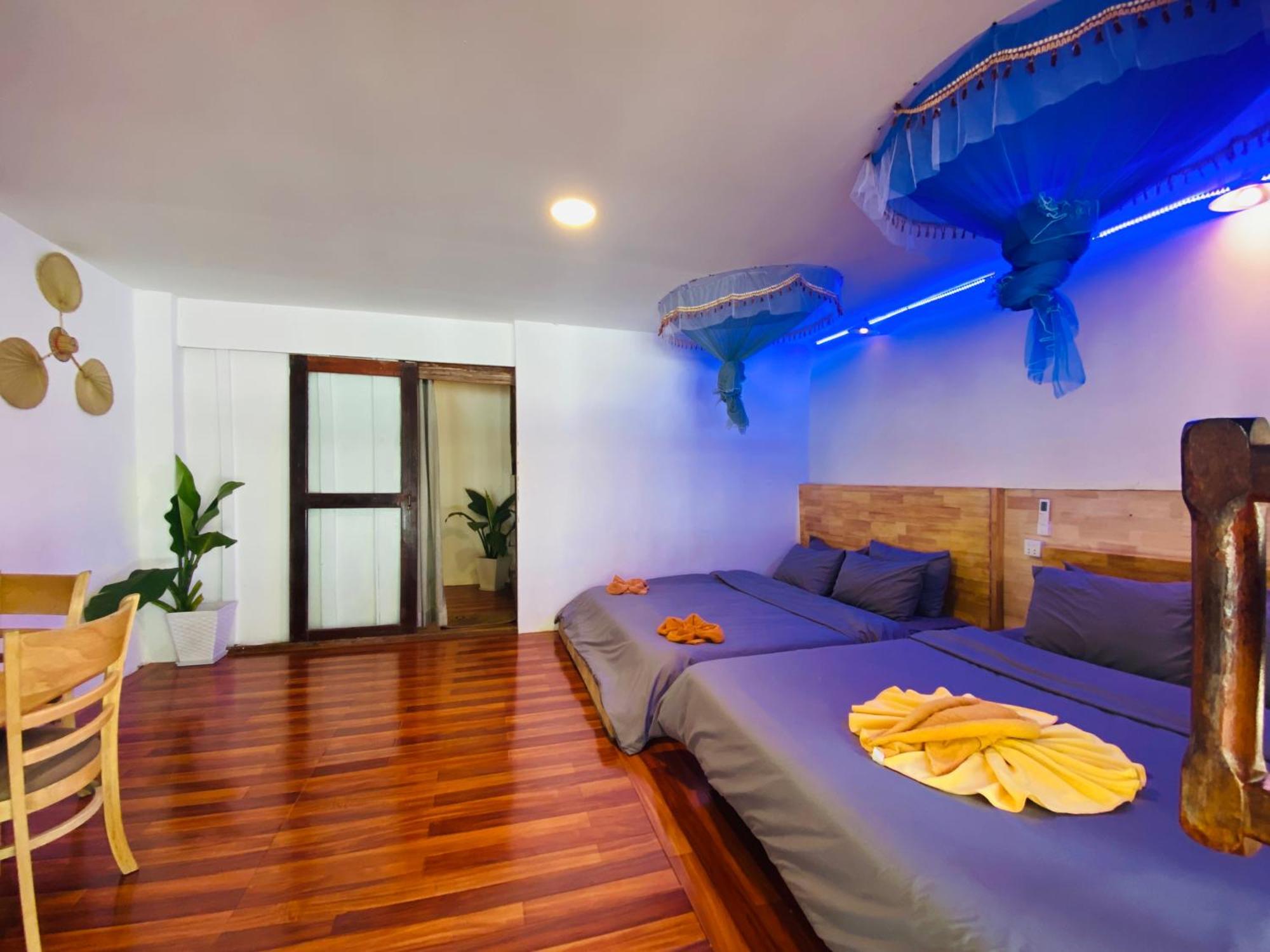 Koh Rong Beach Hostel And Bungalows Kaoh Touch Exteriör bild